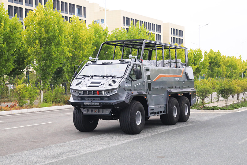 专用定制款沙漠景区冲浪车_18座景区越野沙漠旅游观光车_全驱沙漠景区游玩观光车